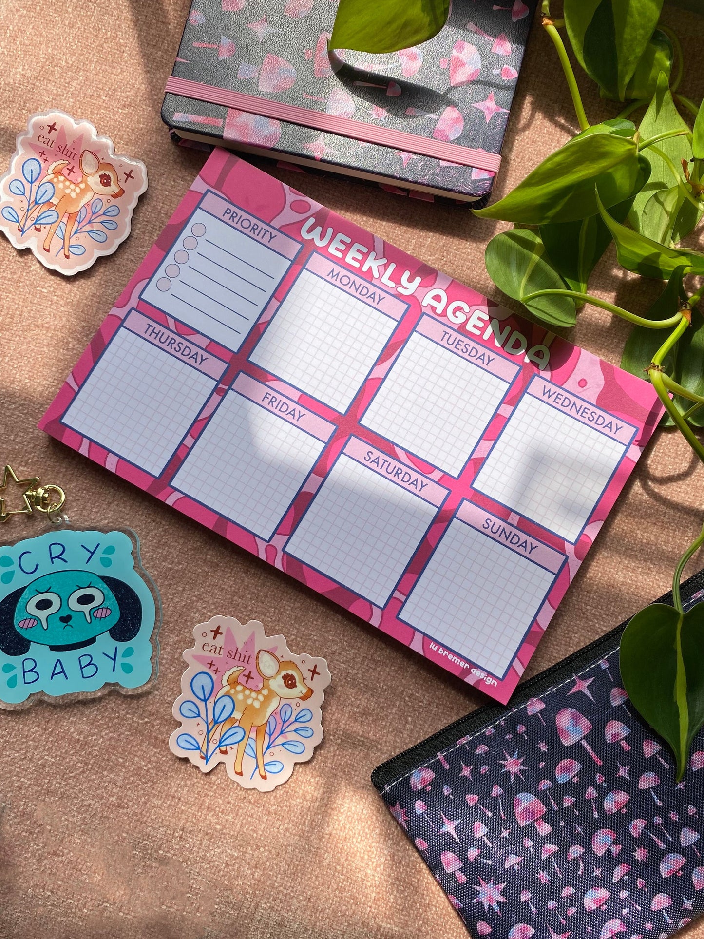 funky pink weekly notepad planner